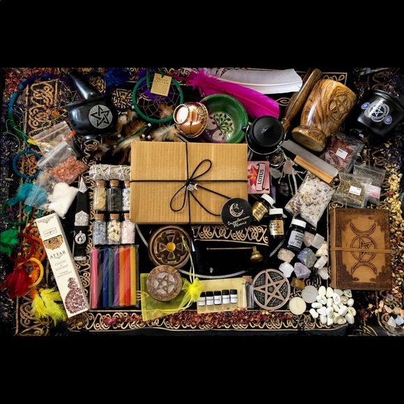 Witch Mystery Box - Picture 2 of 3